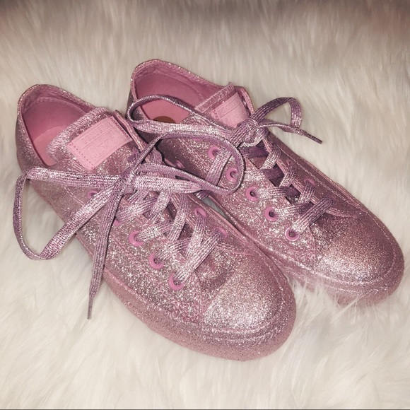 Converse Chuck Taylor All Star Low Tops - Picture 6 of 6